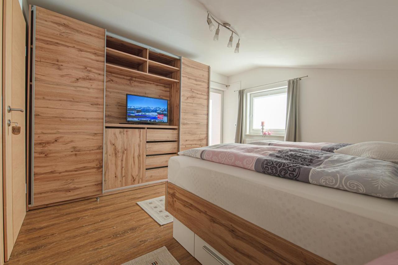 Appartment Lechner Neukirchen am Großvenediger エクステリア 写真